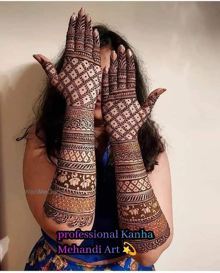 Photo From Back side Disign - By Professional Kanha Mehandi Art