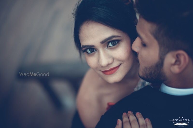 Photo From Bright Shades of Love- Mihir & Richi Pre Wedding Shoot - By Editmaster Studios