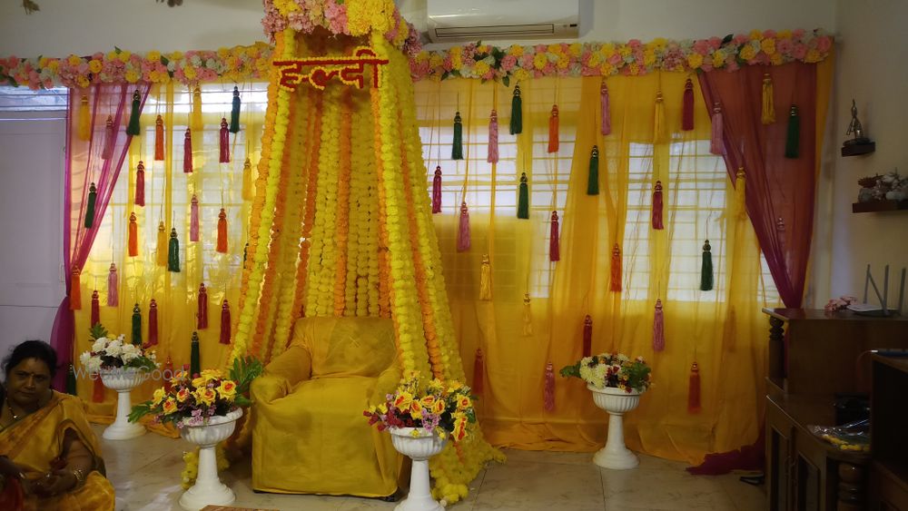 Photo From HALDI MEHNDI MAYURI MATHURIA vasant kun nivideta kunj k31 delhi on 22 November 2024 - By Golden Moment Decor