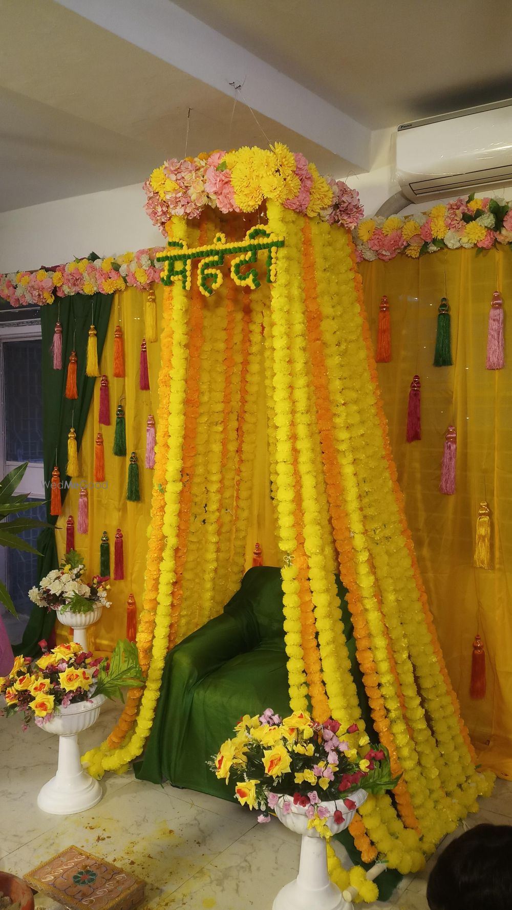 Photo From HALDI MEHNDI MAYURI MATHURIA vasant kun nivideta kunj k31 delhi on 22 November 2024 - By Golden Moment Decor