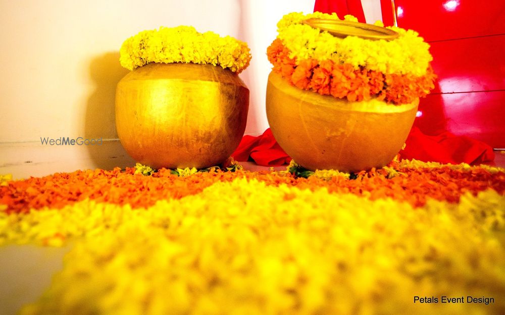 Photo From Mehndi Ceremony Decor - By Petals Event