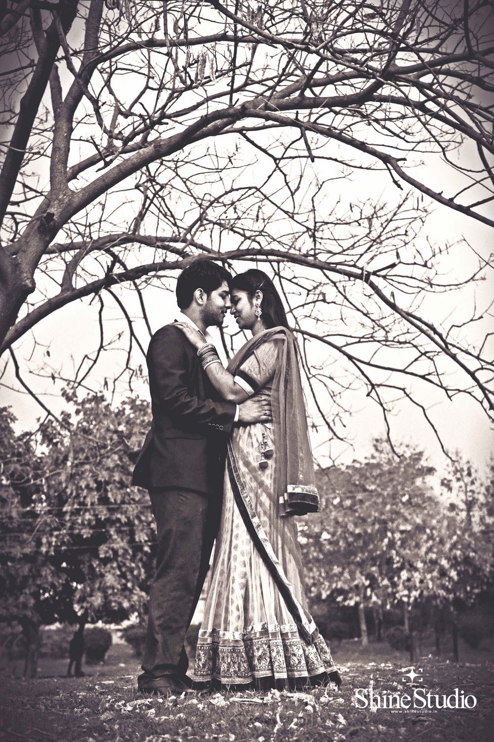 Photo From LOVING COUPLES - By Shine Studio