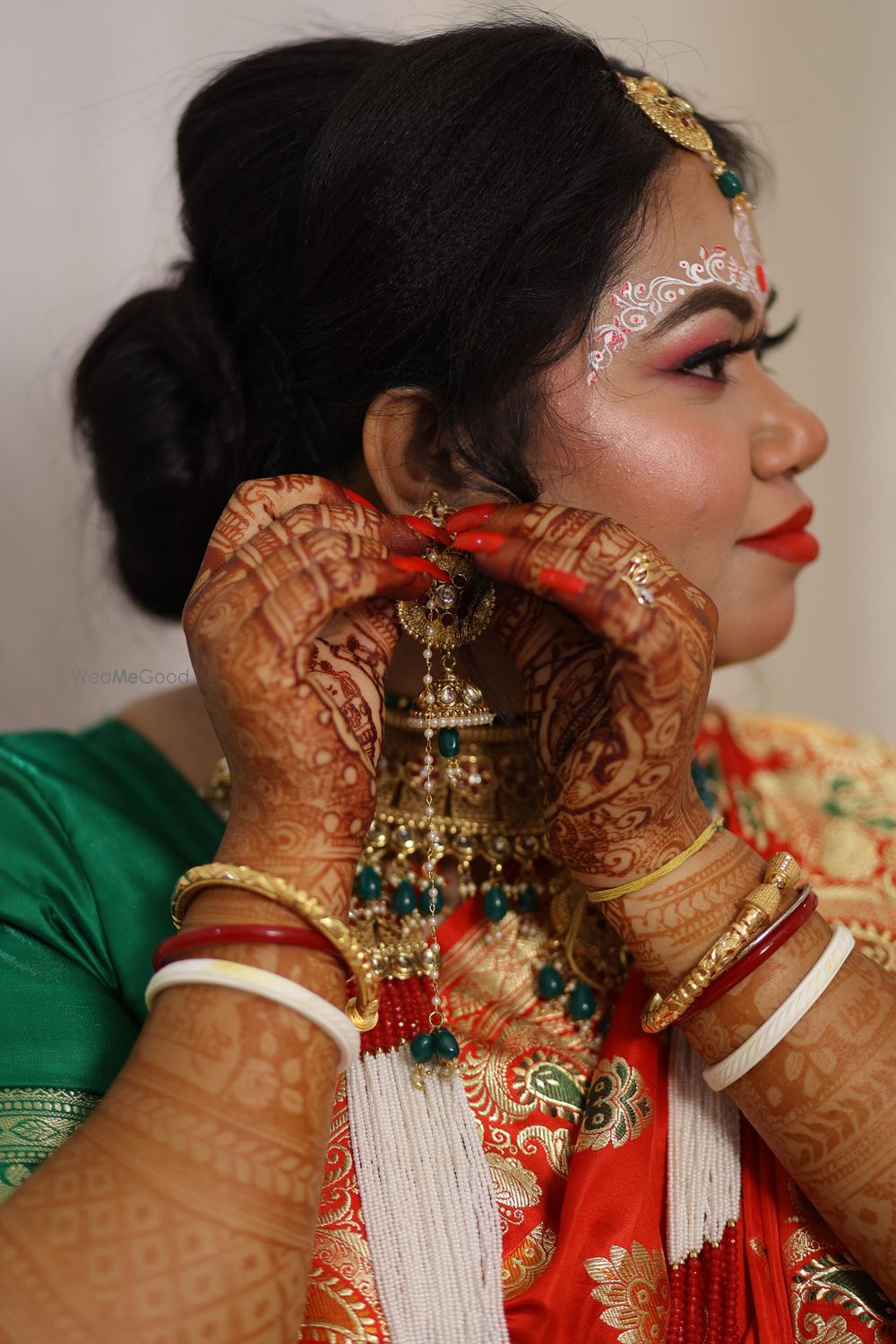 Photo From Bride Nivedita - By Priya Saha Luxury Makeup and Hair Stylist