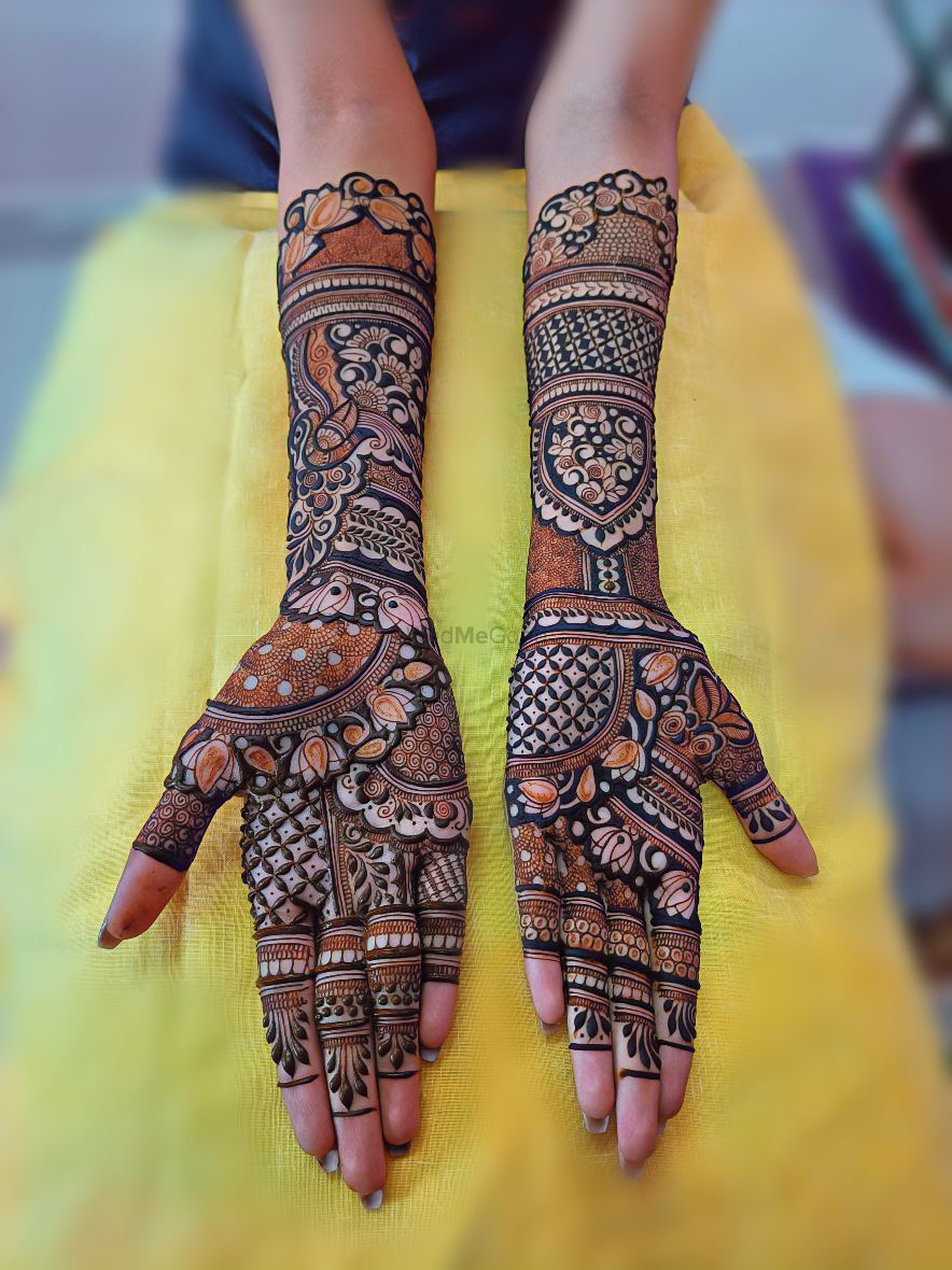 Photo From Engagement Mehndi - By Engineer Mehndi Wala 