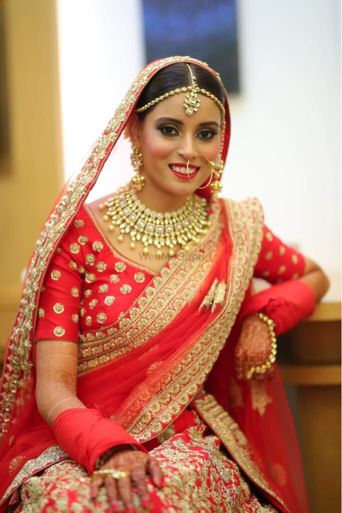 Photo From The Simplistic Bride in Red_Gunjan - By Nivritti Chandra