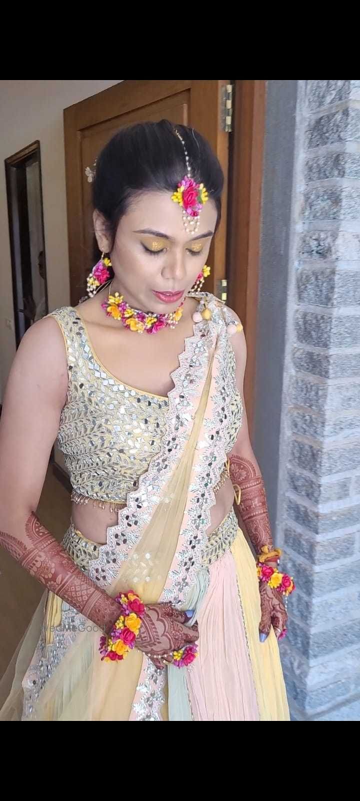 Photo From Haldi mehndi look - By Divya Singh Makeover