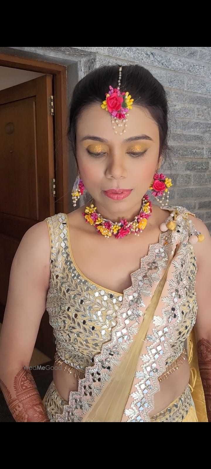 Photo From Haldi mehndi look - By Divya Singh Makeover