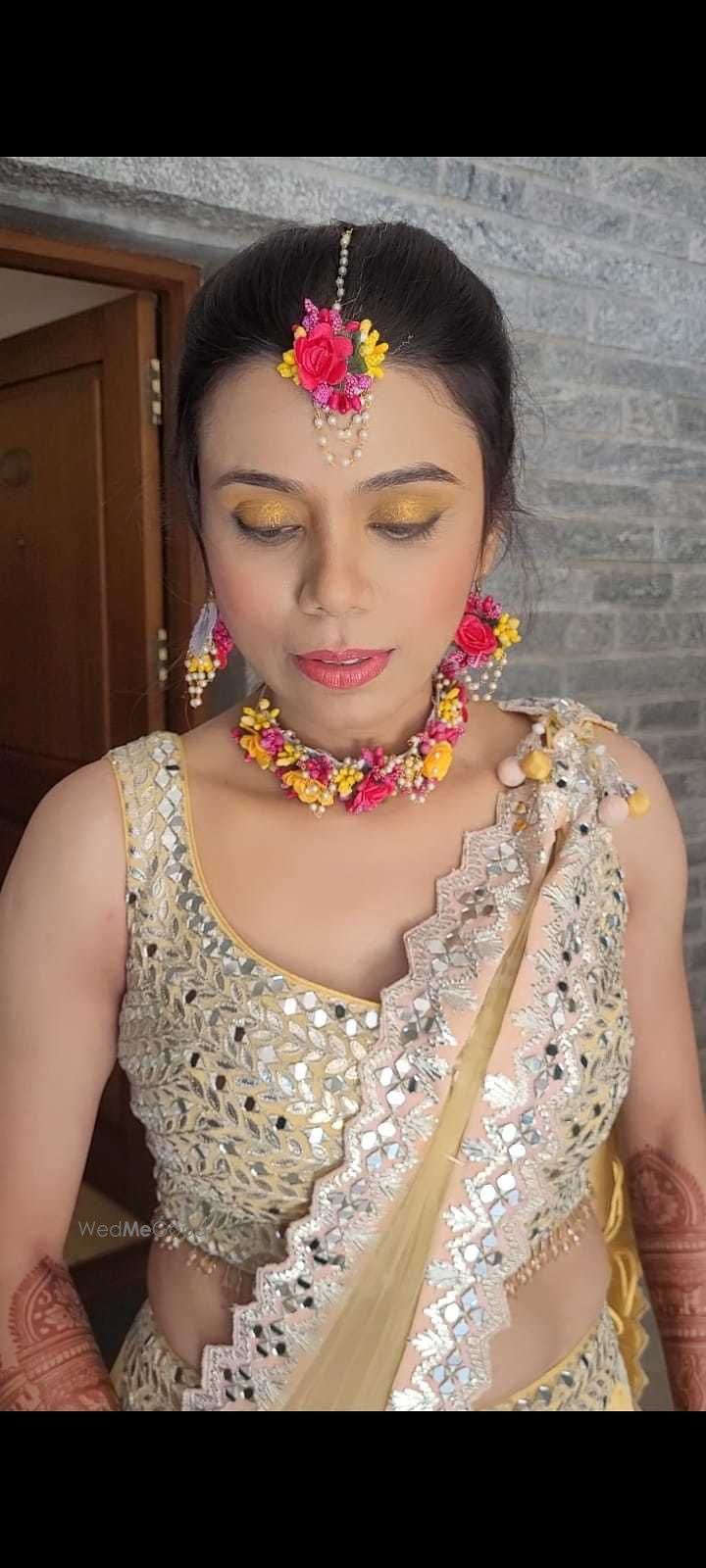 Photo From Haldi mehndi look - By Divya Singh Makeover