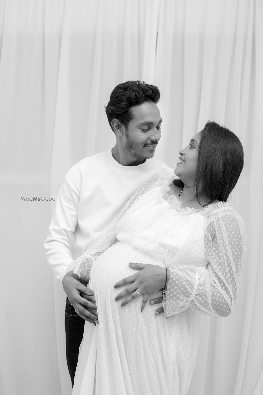 Photo From Maternity - By Deep Caps Photography