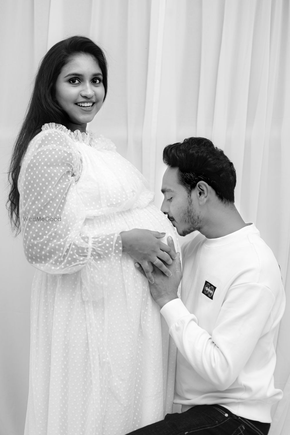 Photo From Maternity - By Deep Caps Photography