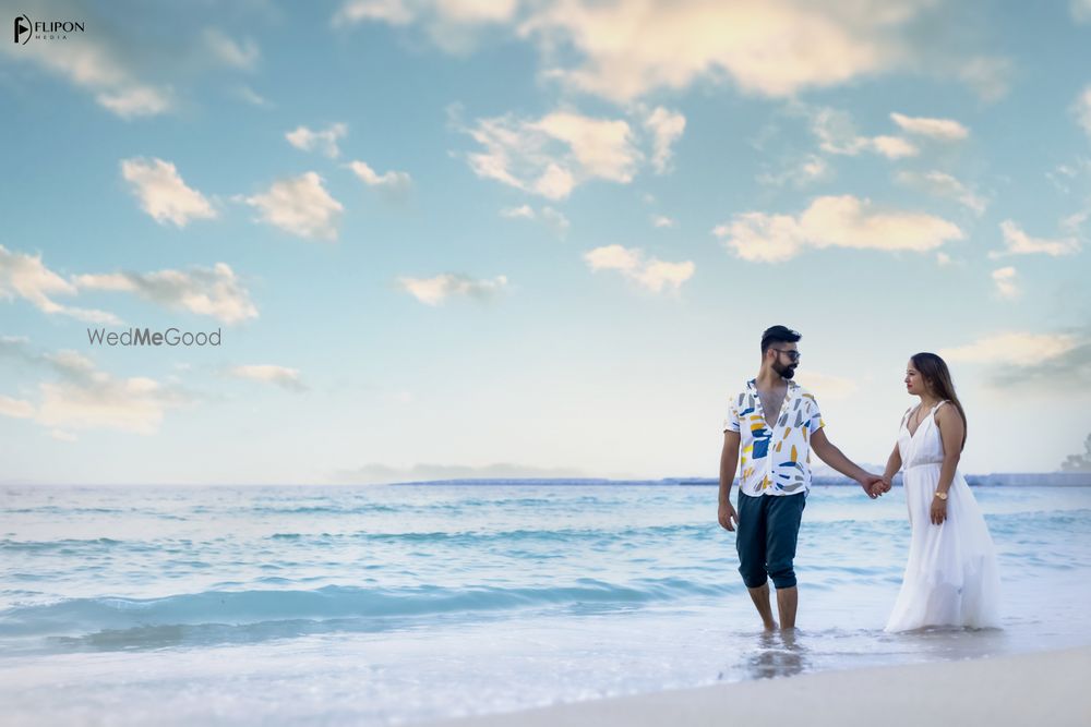 Photo From Akshay & Apoorva Pre-Wedding Shoot Dubai - By FlipOn Media - Pre Wedding Photography