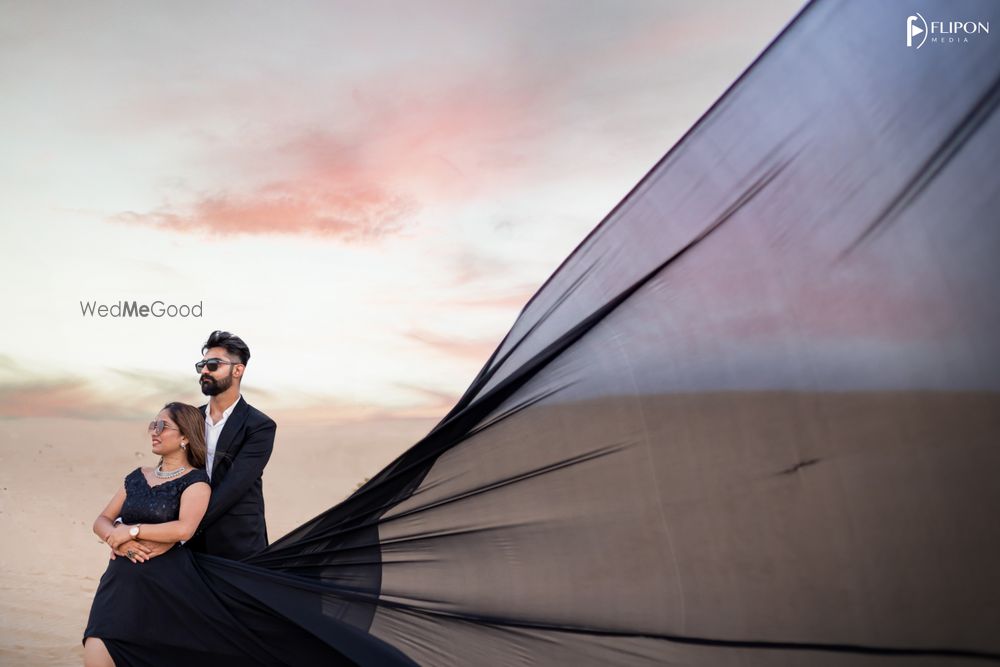 Photo From Akshay & Apoorva Pre-Wedding Shoot Dubai - By FlipOn Media - Pre Wedding Photography