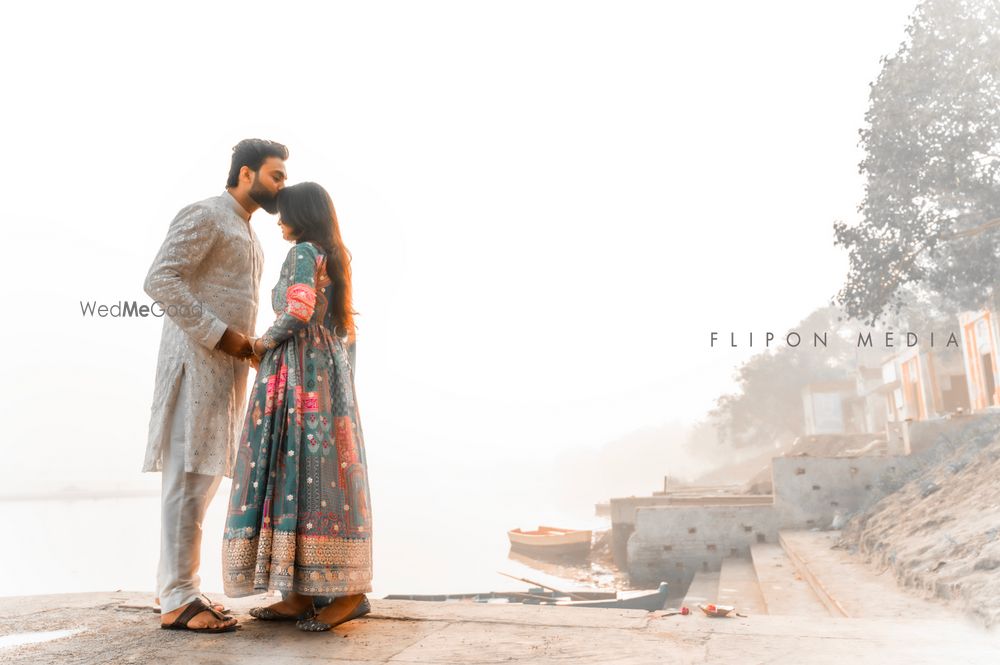 Photo From Ashutosh & Sonali Pre-Wedding Shoot - By FlipOn Media - Pre Wedding Photography