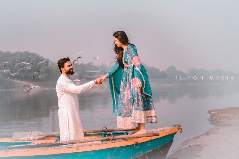 Photo From Ashutosh & Sonali Pre-Wedding Shoot - By FlipOn Media - Pre Wedding Photography