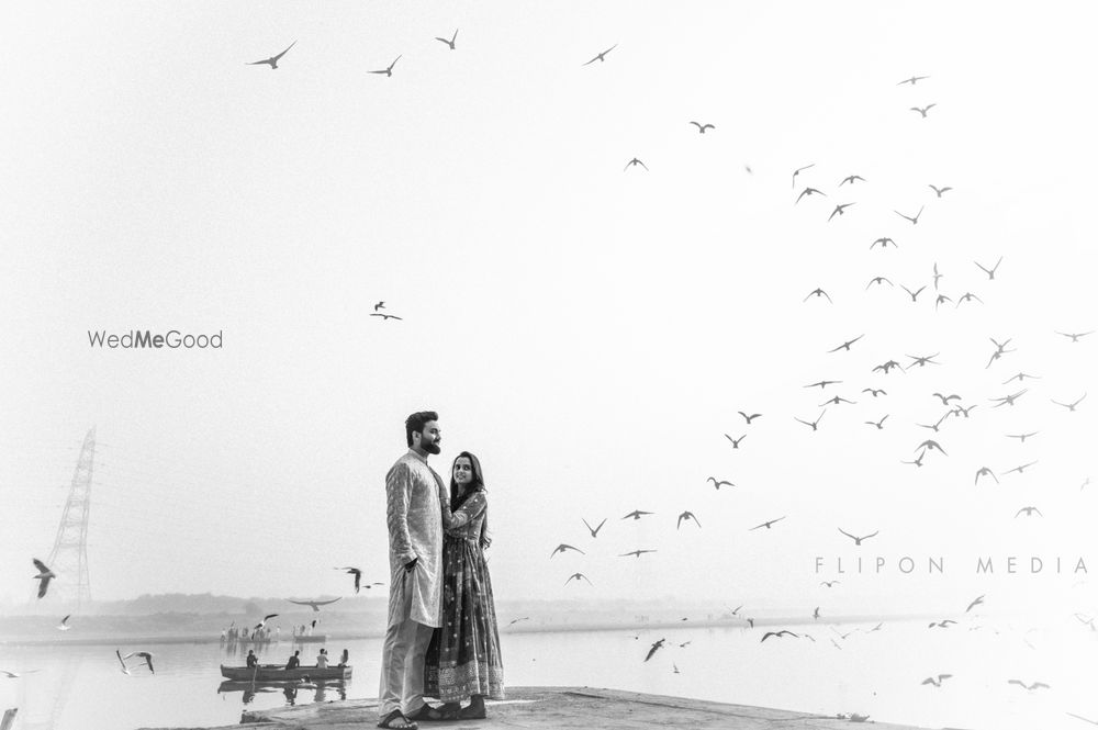 Photo From Ashutosh & Sonali Pre-Wedding Shoot - By FlipOn Media - Pre Wedding Photography