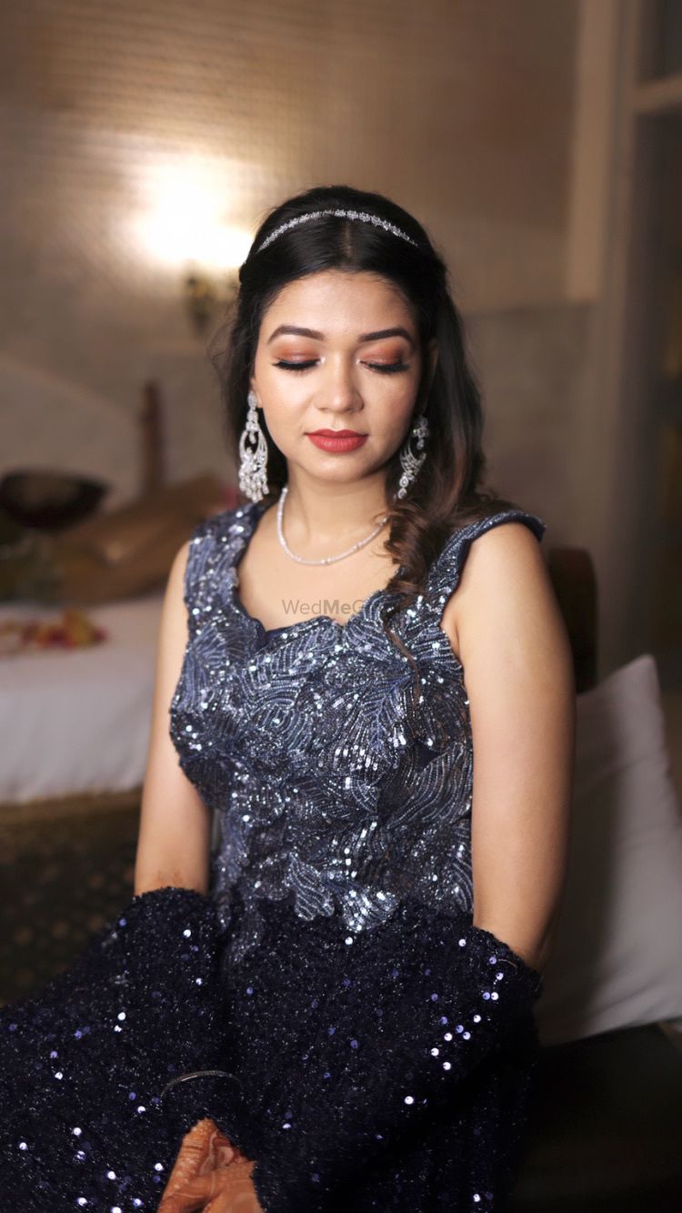 Photo From Sangeet Bride Dhrishti - By Aastha Makeup Artist