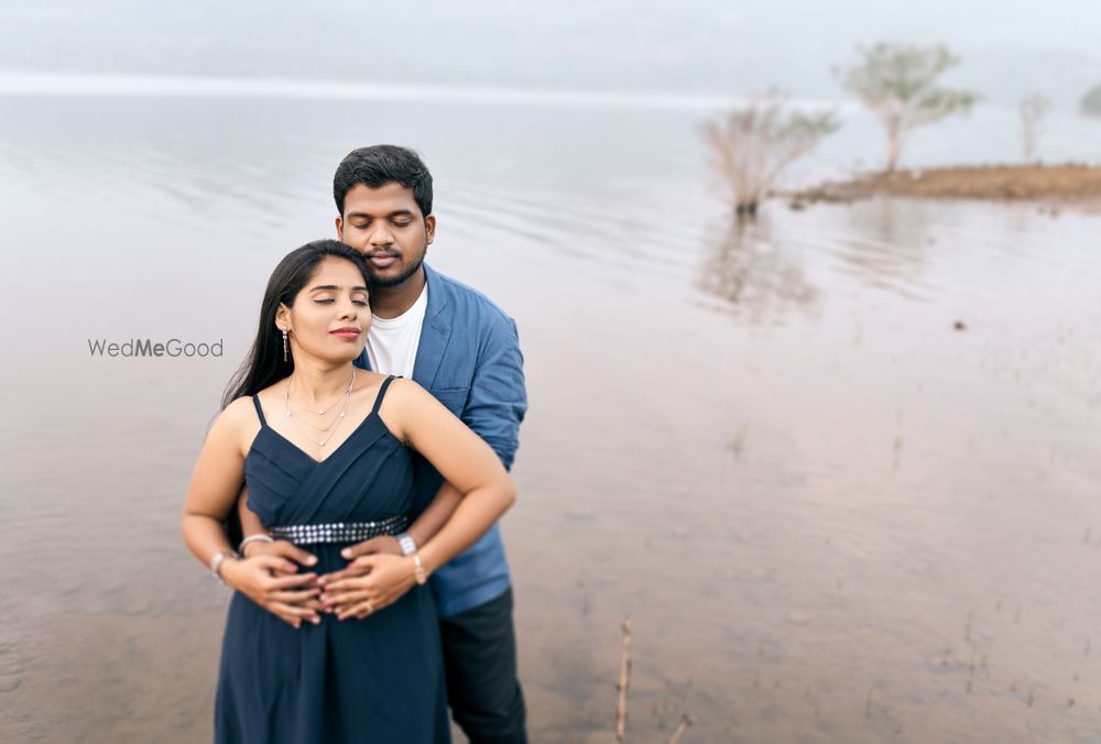 Photo From pre-wedding - By Pratik Tilekar Photography