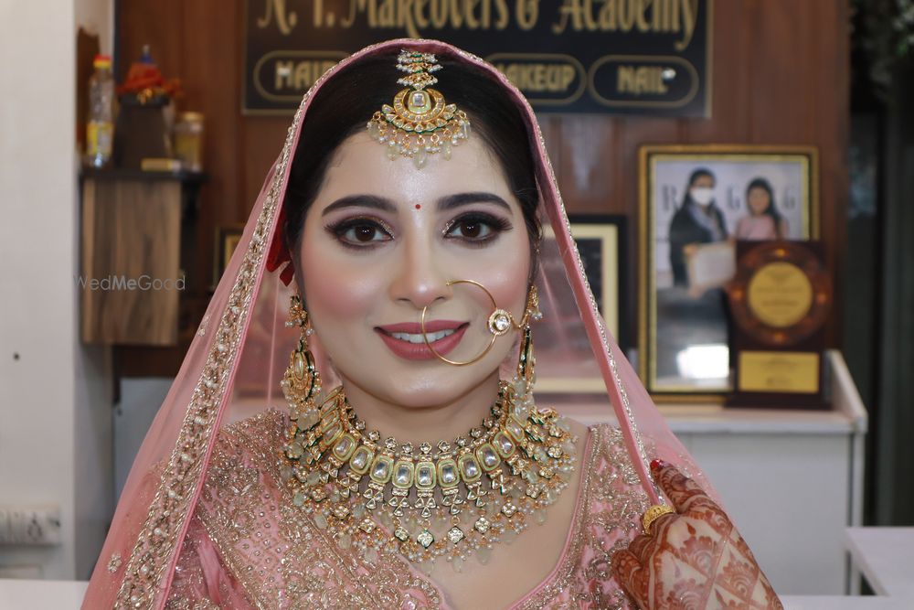 Photo From Royal Signature Bridal Makeup - By Neeru Tiwari Makeovers