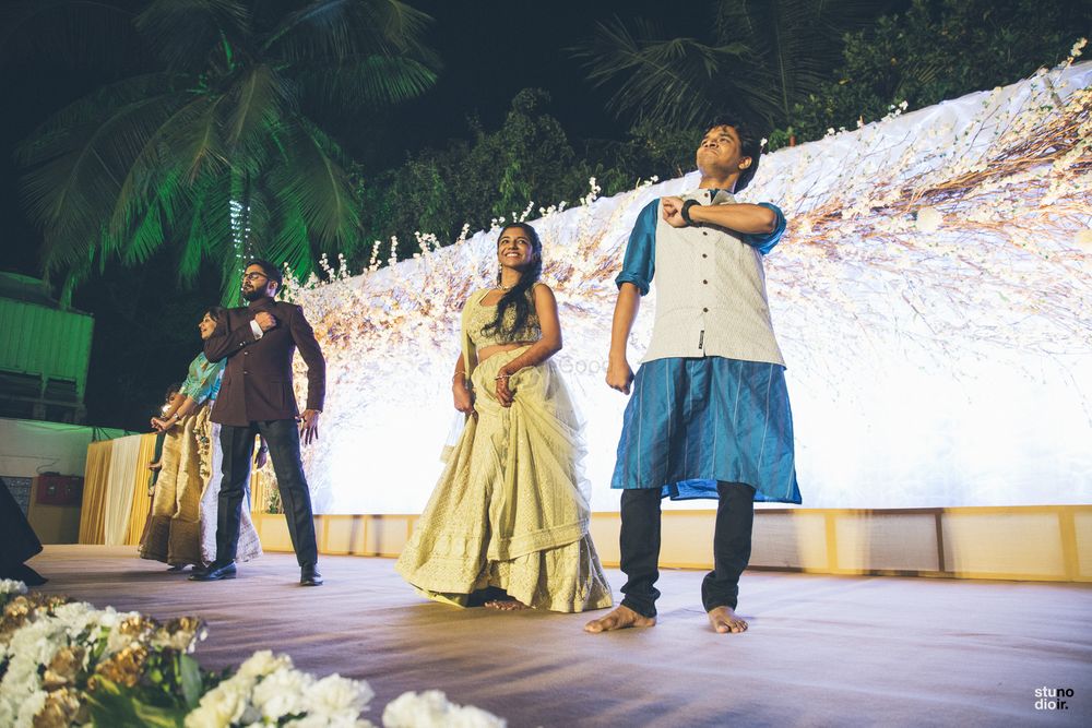 Photo From Rohit Weds Gayatri - Sangeet Choreography and Performance - By Ritika Choreography