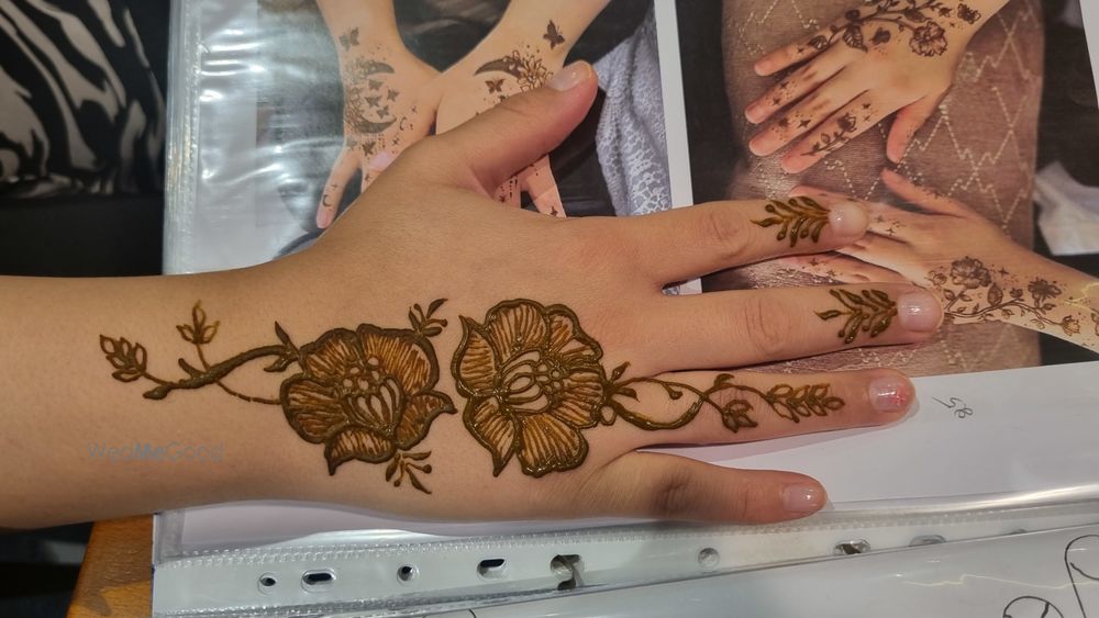 Photo From Floral designs - By Girly Henna by Sahana