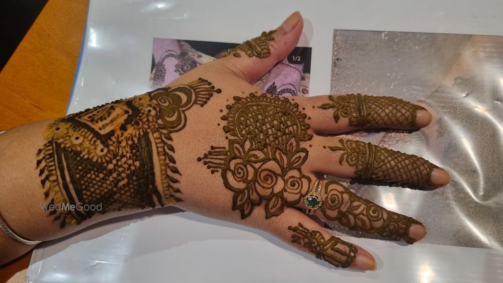 Photo From Floral designs - By Girly Henna by Sahana