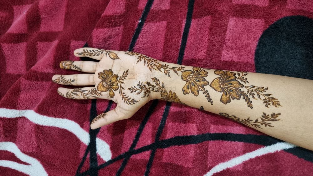 Photo From Floral designs - By Girly Henna by Sahana