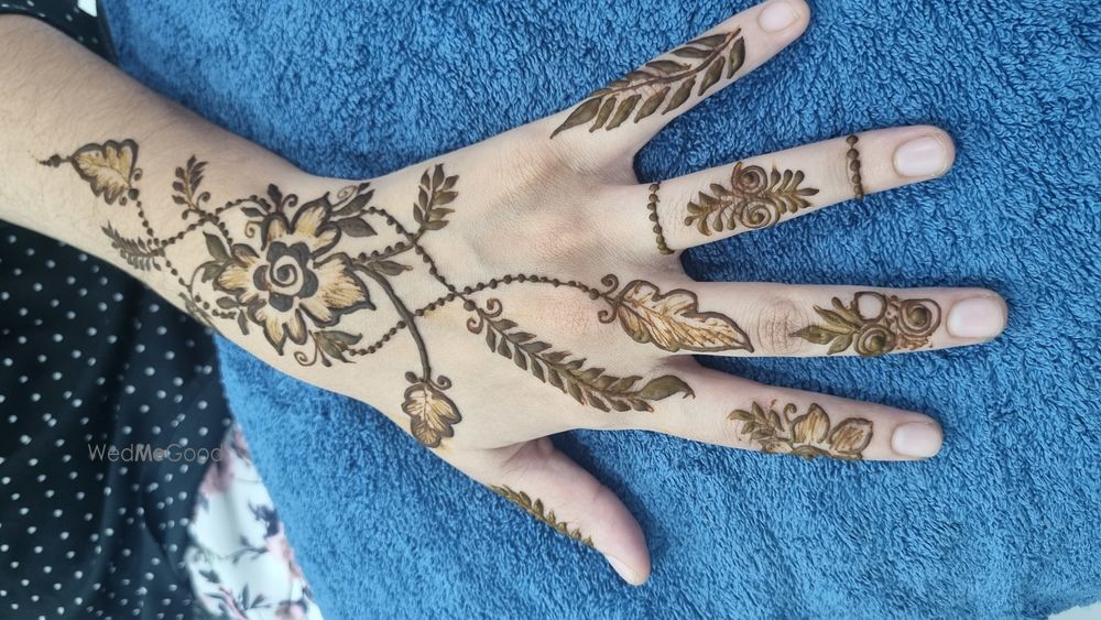 Photo From Floral designs - By Girly Henna by Sahana