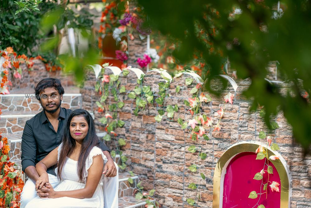 Photo From Apurva Abishiek Prewedding - By Oliyan Studios