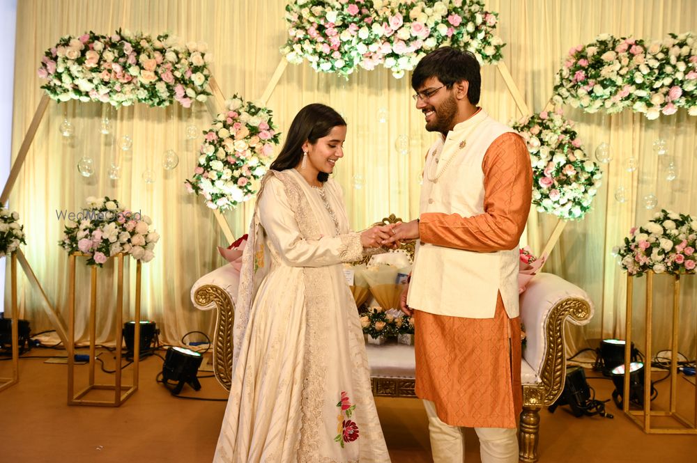 Photo From Aishwarya & Ajay Engagement shoot - By Abhiram Pathak Photography 