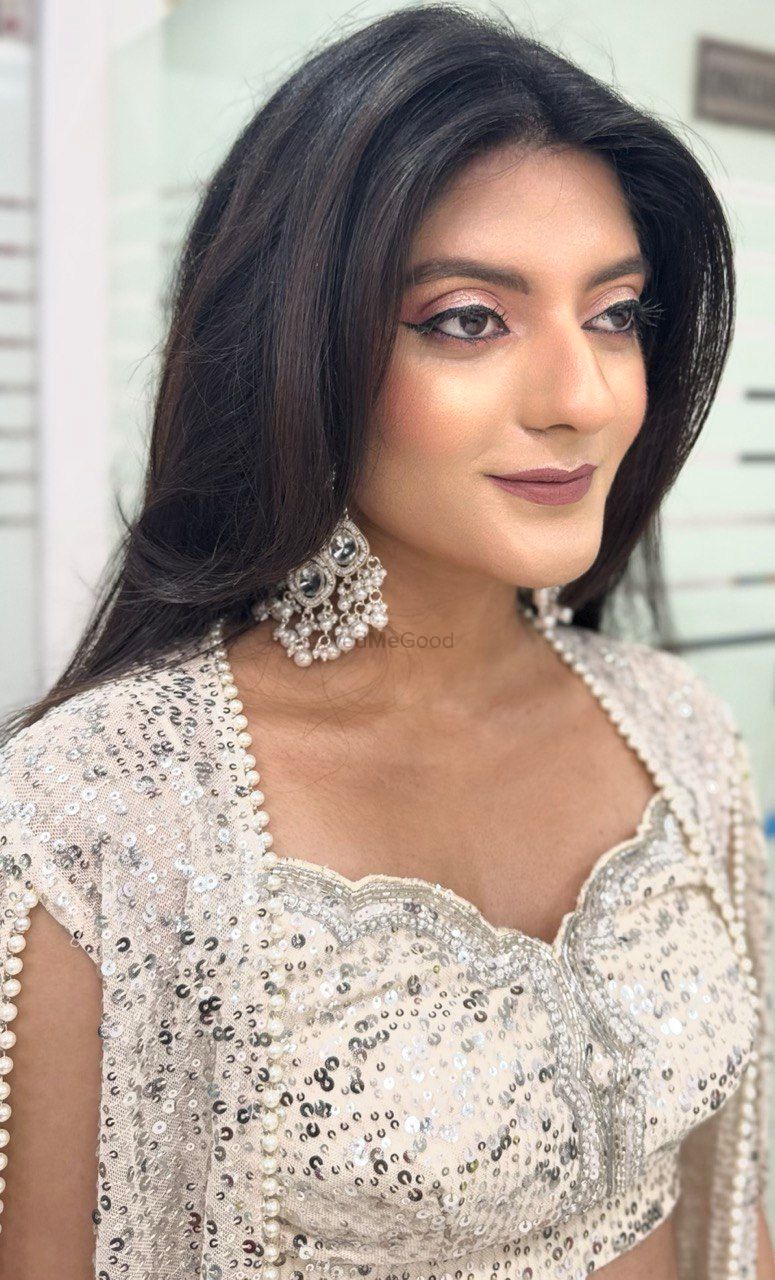 Photo From Cocktail Makeup ( Radhika) - By Tanya's L'Oreal Salon