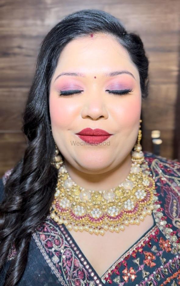Photo From bride's sister - By Shivani Gupta Makeup Artist