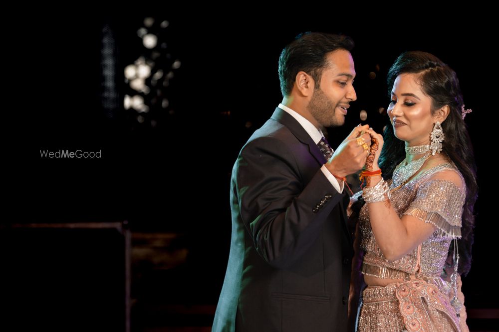 Photo From Aayushi & Suyash Engagement - By Rajneesh Srivastava Photography