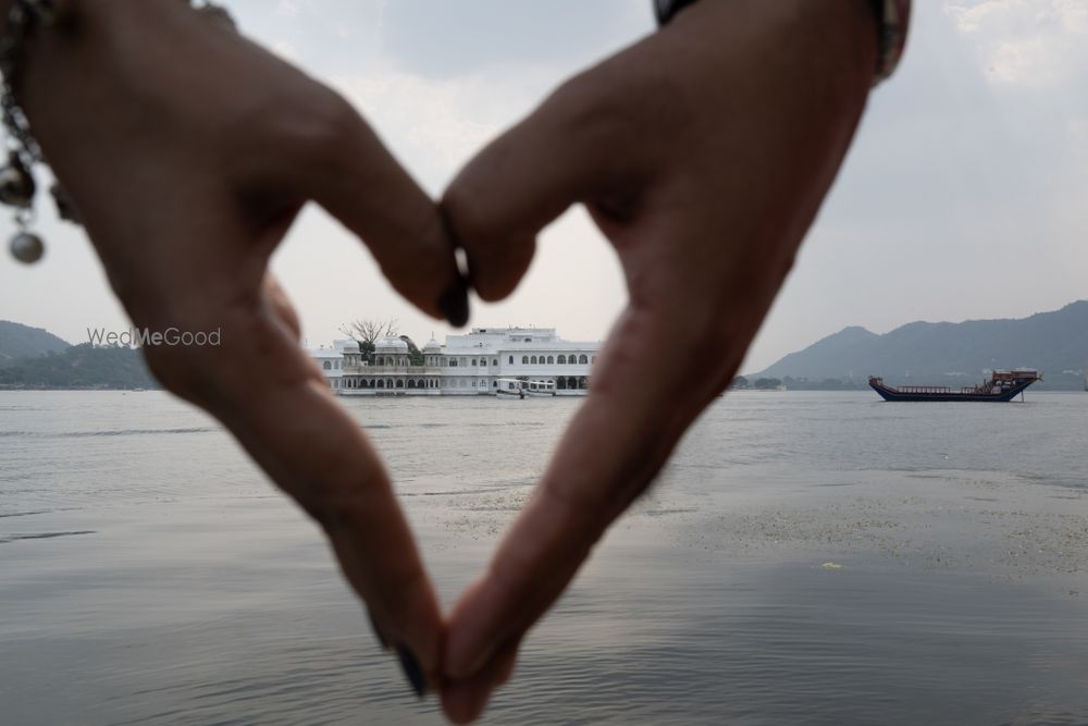 Photo From Aayushi and Suyash Pre Wedding - By Rajneesh Srivastava Photography - Pre Wedding