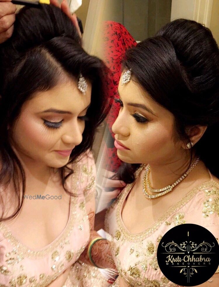 Photo From Engagement makeup (ITC Grand Bharat) - By Kriti Chhabra Makeovers