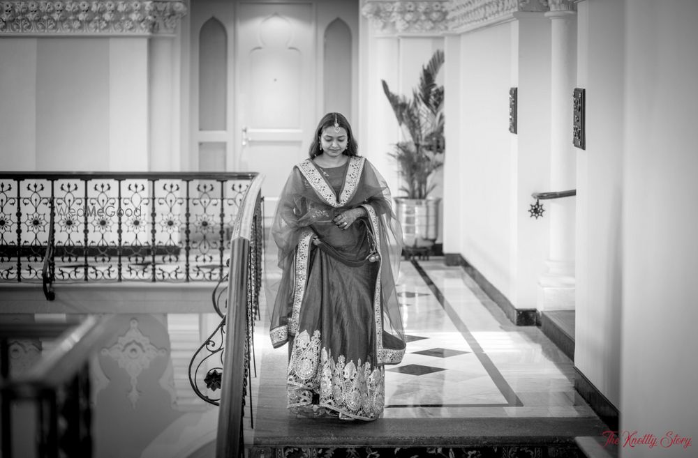 Photo From Couple Shoot In Taj Mahal Place - By The Knotty Story