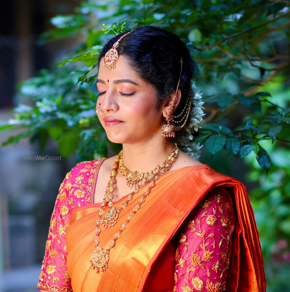 Photo From Madhavi’s south Indian temple wedding  - By Vinita Khandelwal Makeup