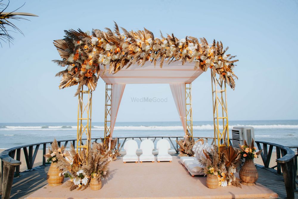 Photo From Bohemian Breeze  - By The Wedding Experience - Decor