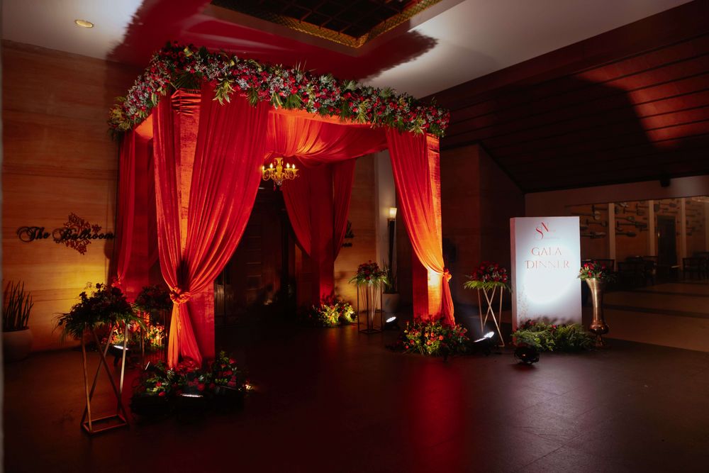 Photo From Gala Dinner - By The Wedding Experience - Decor