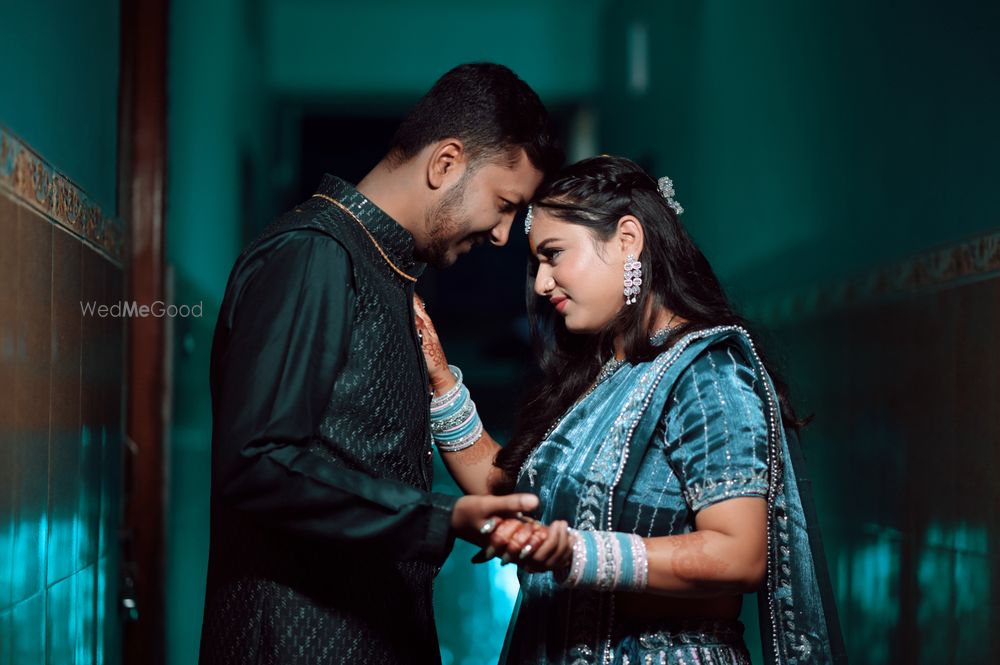 Photo From Manish & Diya - By The Iconics Photography