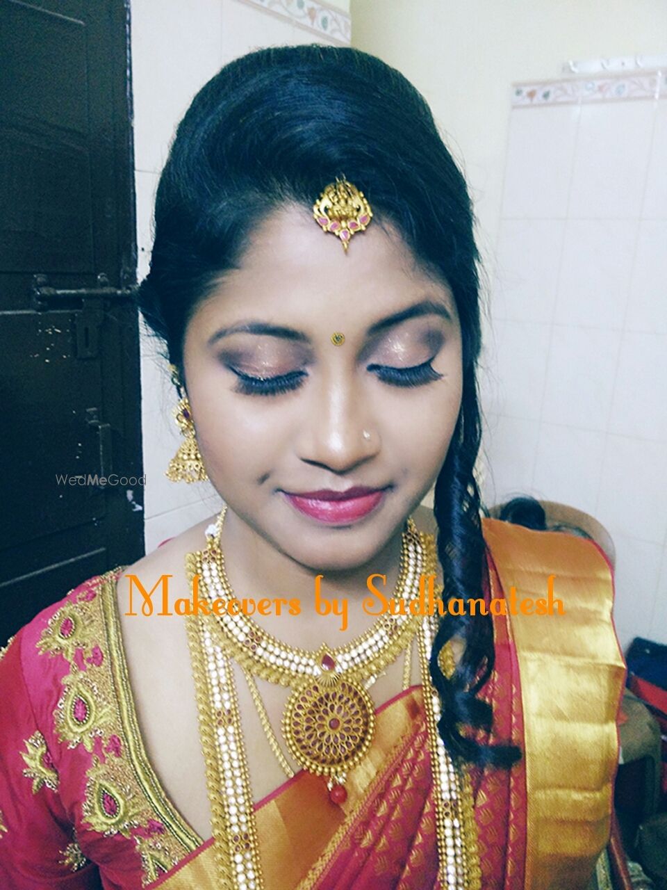 Photo From Ashritha's Reception Looks - By Makeovers by Sudhanatesh