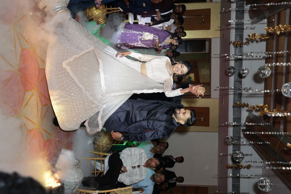 Photo From Shubham x Priyanka  Wedding #TinderLoveStory - By Arrow Multimedia