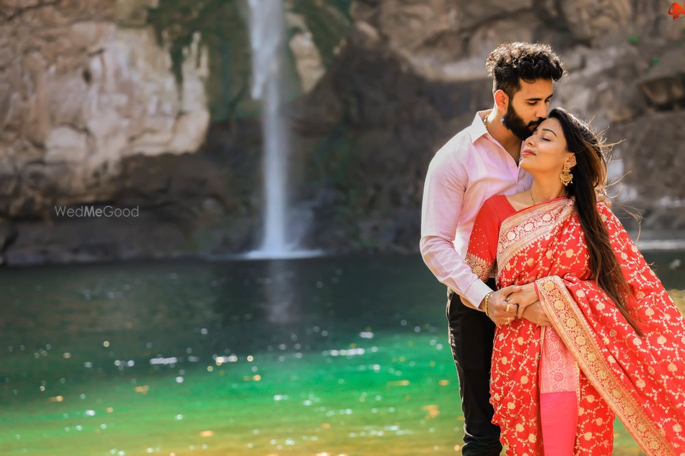 Photo From Onkar x Sayali Pre Wedding - By Arrow Multimedia