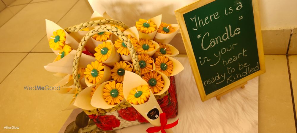 Photo From Daisy bouquet hampers - By AfterGlow by Samayraa