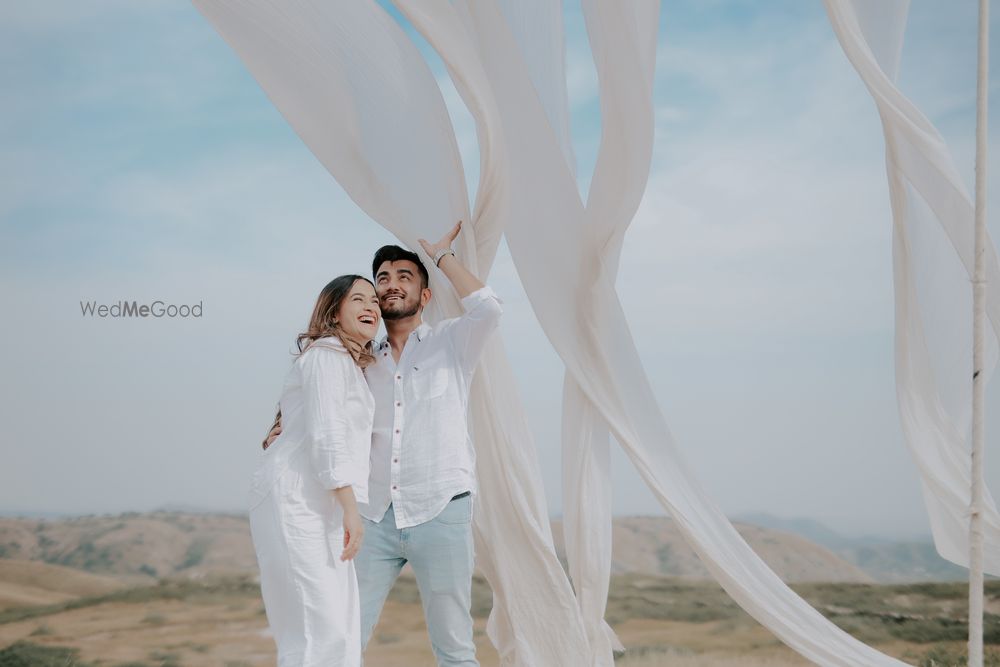 Photo From Deepak & Jyoti - Pre Wedding - By Picfiniti Studios