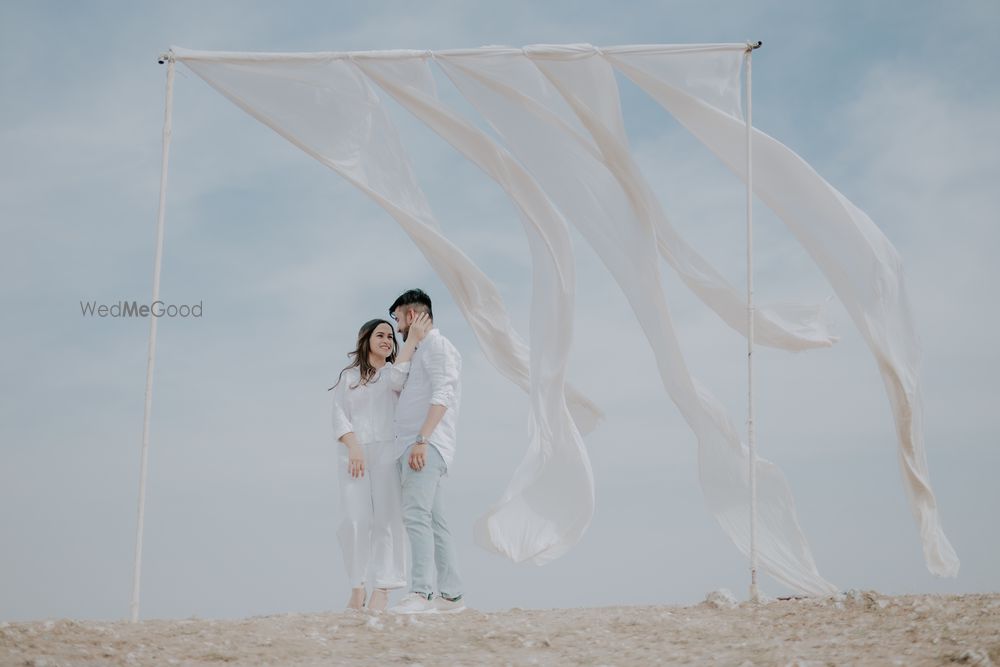 Photo From Deepak & Jyoti - Pre Wedding - By Picfiniti Studios