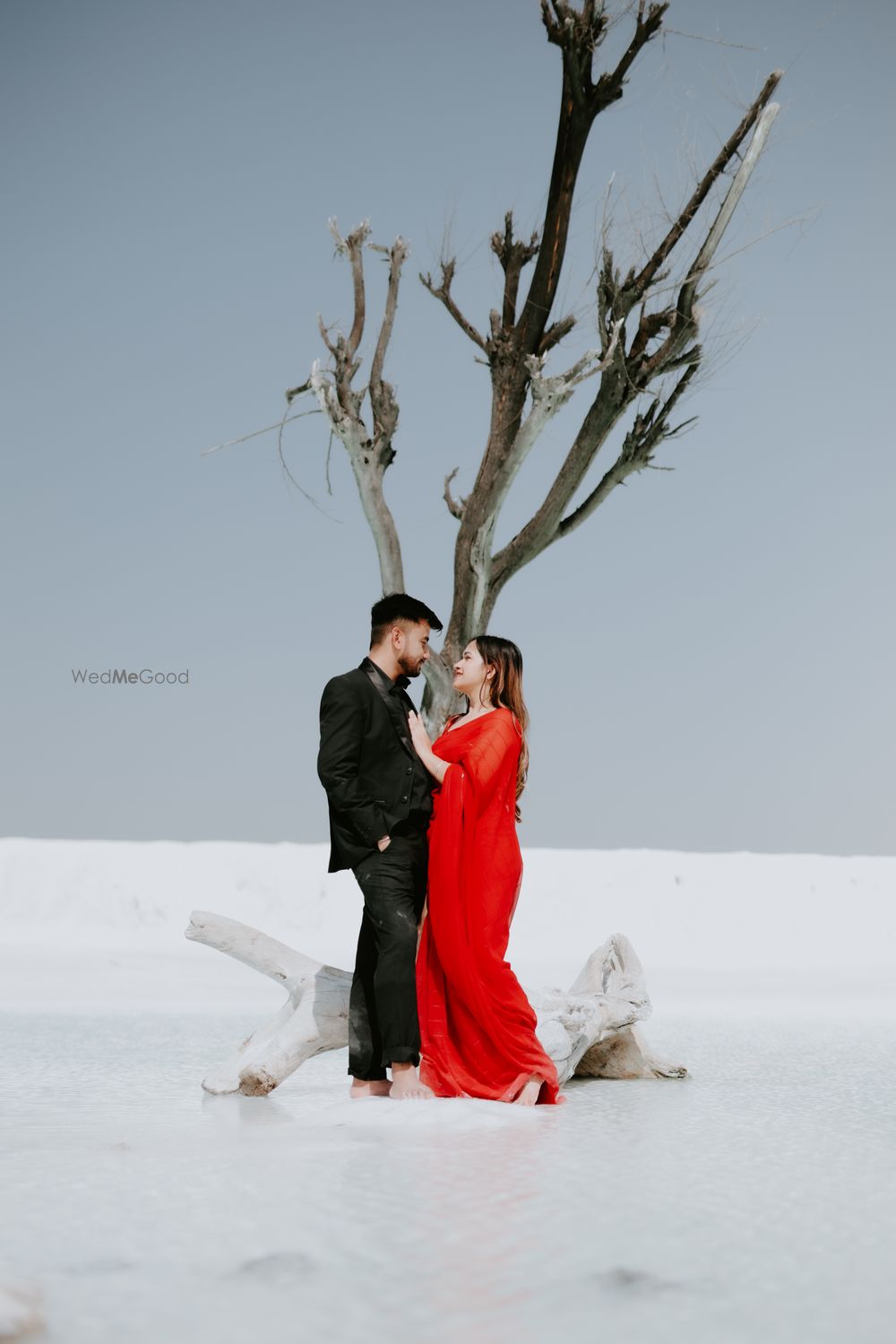 Photo From Deepak & Jyoti - Pre Wedding - By Picfiniti Studios