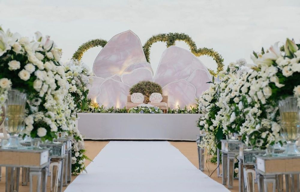 Photo From The White Floral Mandap - By Incredible Events