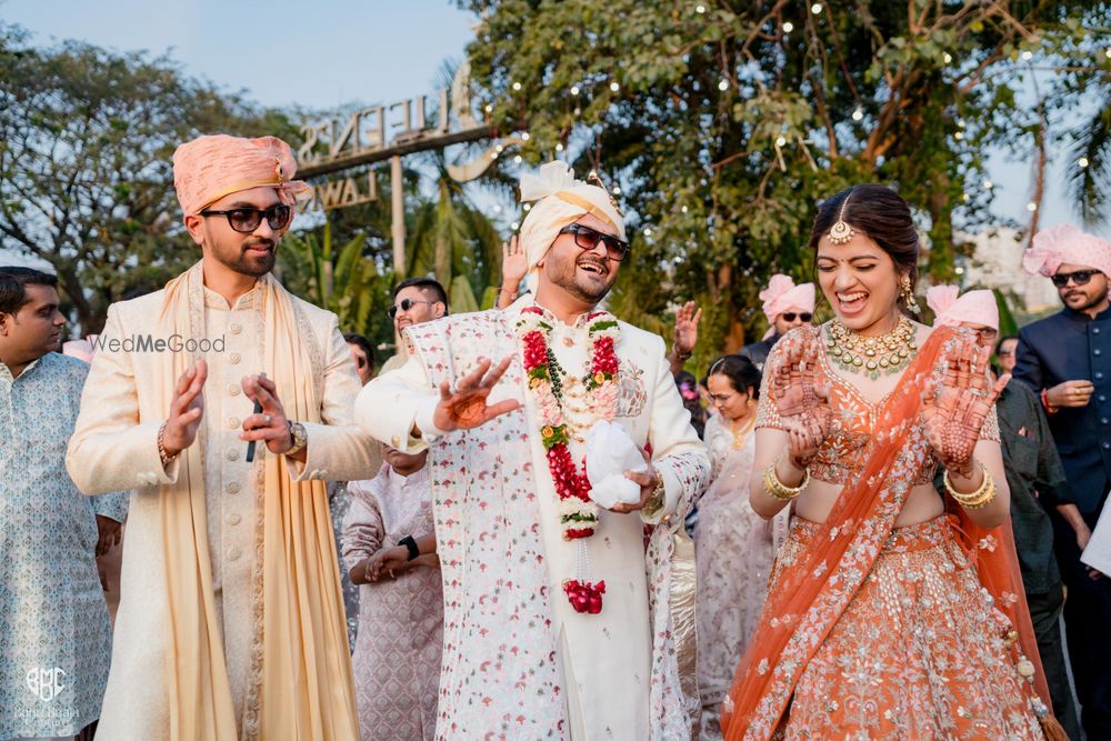 Photo From Vishal Upasna: Gujrati Wedding at Queens Lawns, Borivali - By Band Baaja Capture