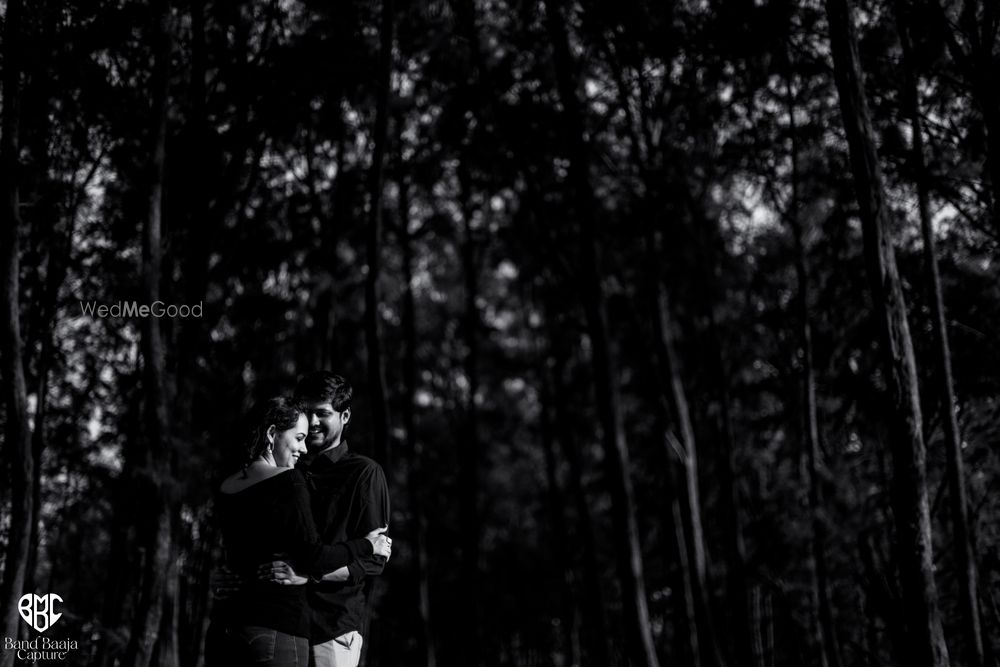 Photo From Saharsh & Srushti: Prewedding at Beach - By Band Baaja Capture