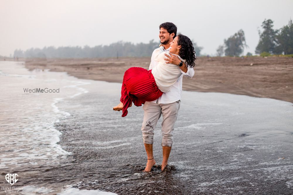 Photo From Saharsh & Srushti: Prewedding at Beach - By Band Baaja Capture